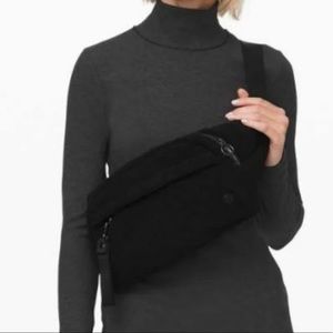 Lululemon Fanny handbag On The Beat Belt Bag Sherpa 5L - Black CUTE